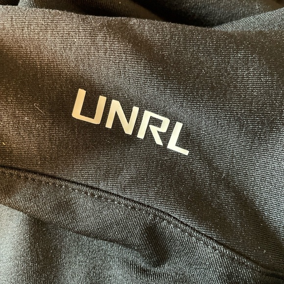 UNRL Minnesota Vikings crewneck. From 2023 release, number 3. Men’s size 3XL. - Picture 8 of 10